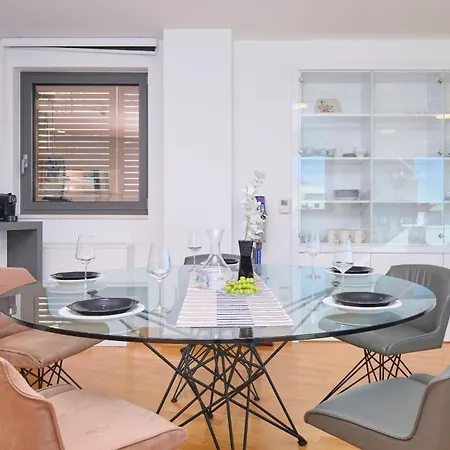 Apartmán Ferienwohnung Fur 6 Personen Ca 145 Qm In Split, Dalmatien Mitteldalmatien *