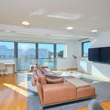 Ferienwohnung Fur 6 Personen Ca 145 Qm In Split, Dalmatien Mitteldalmatien Split